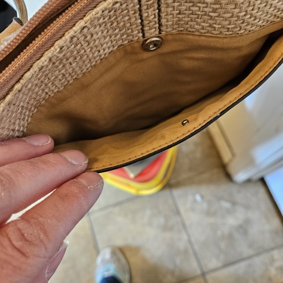 Relic Convertible Shoulder & Crossbody Bag - Picture 10 of 10